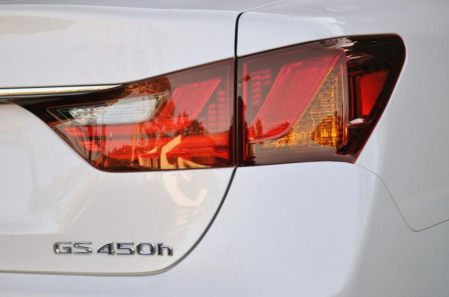  Lexus GS450h 2011 года  (фото 129 из 208)